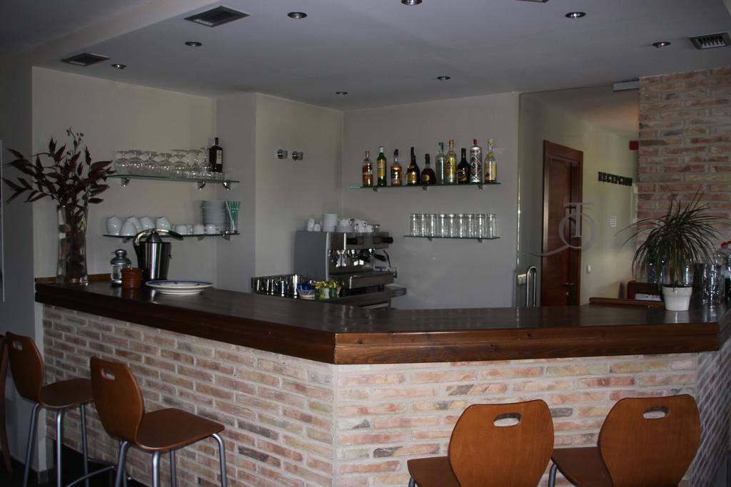 Apartahotel Tres Quinones ซาเยนต์ เด กาเยโก ภายนอก รูปภาพ