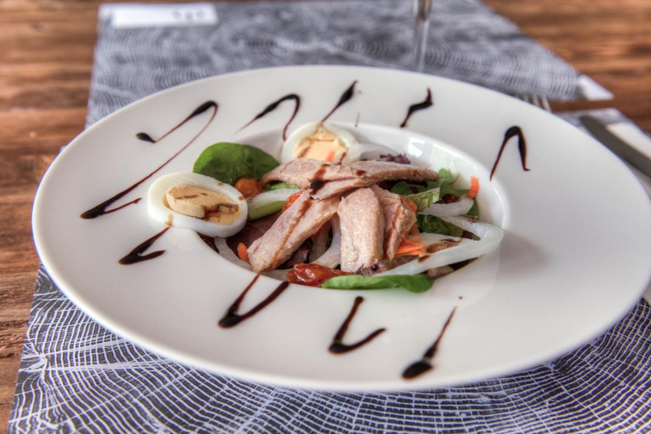 Apartahotel Tres Quinones ซาเยนต์ เด กาเยโก ภายนอก รูปภาพ